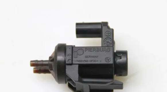 BMW 5 G30 G31 Turbo solenoid valve 8570591