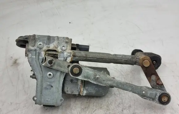 Seat Leon (1P) Front wiper linkage and motor 1P0955023C 1P0955119B