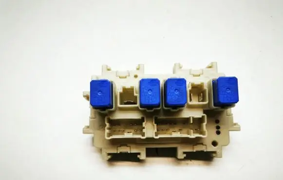 Nissan 370Z Fuse module C00271BA0A 1BA0A9A08 1BA0A