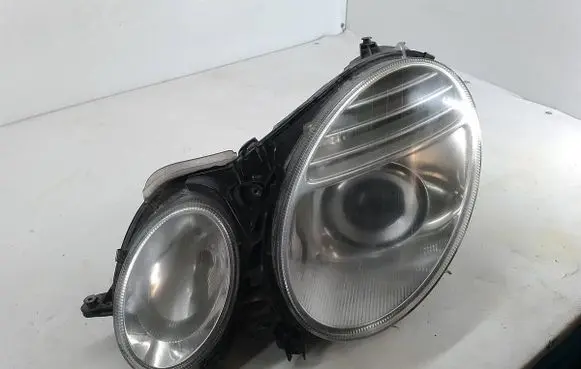 Mercedes-Benz E W211 Headlight/headlamp A047360