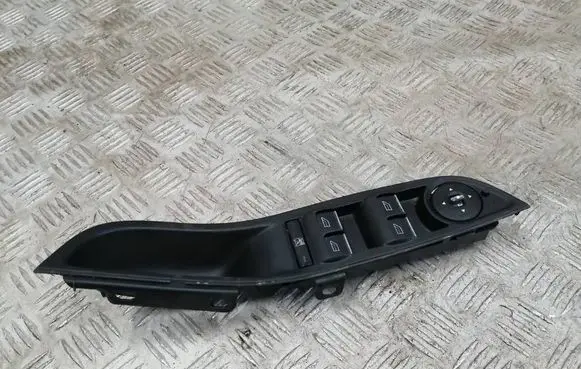 Ford Focus Electric window control switch 