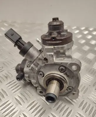 BMW X3 G01 Fuel injection high pressure pump 8571555