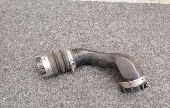 Land Rover Discovery 5 Intercooler hose/pipe HX736F073A HX736F073
