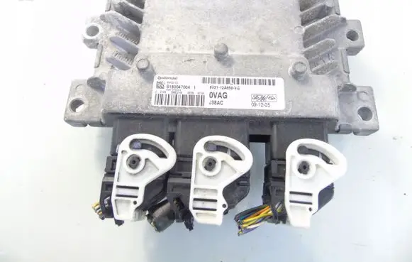 Ford Fiesta Engine control unit/module 8V2112A650VG