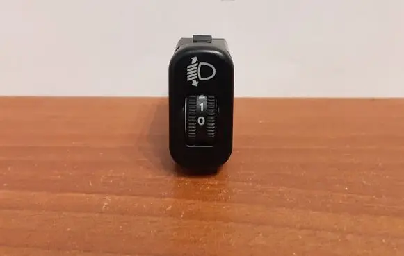 Mercedes-Benz Sprinter W906 Headlight level height control switch 9068260038 5510