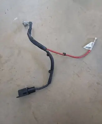 Audi A3 S3 8V Positive cable (battery) 5Q0971228A