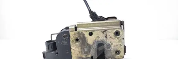 Renault Megane II Front door lock