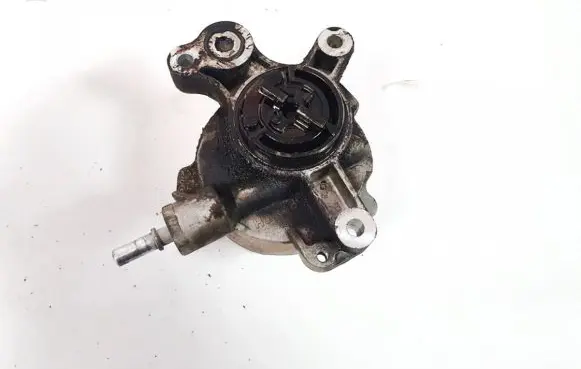 Ford Focus C-MAX Oil pump d165101 1101p