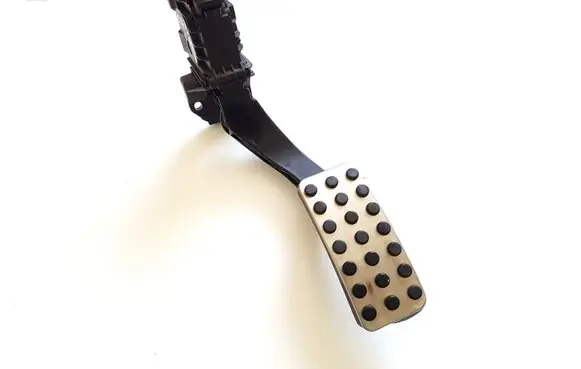 Mercedes-Benz CLA C118 X118 Accelerator throttle pedal A1773002100