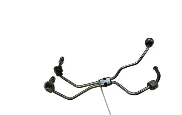 Volvo V60 Fuel injector supply line/pipe 