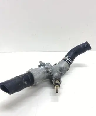 Engine coolant pipe/hose