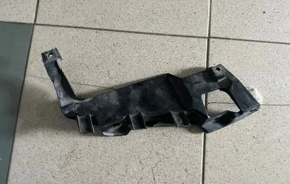 BMW 5 E39 Headlight/headlamp mounting bracket 15372400 453129