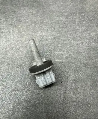 Volkswagen Touran I Interior temperature sensor 4A0820539