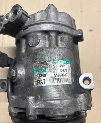 Fiat Grande Punto Air conditioning (A/C) compressor (pump) 51893889