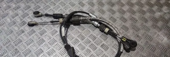 Volvo XC60 Gear shift cable linkage 31302107