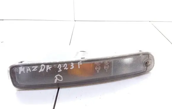 Mazda 323 F Front indicator light 020214 010157