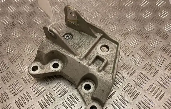 Jaguar E-Pace Engine mounting bracket GJ326P096AF
