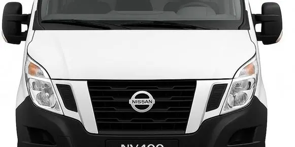 Nissan NV400 Front piece kit 