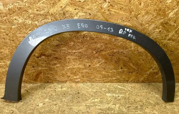 BMW X5 E70 Front arch trim 51777158428