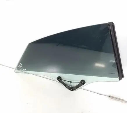 Mercedes-Benz E C207 W207 Rear side window