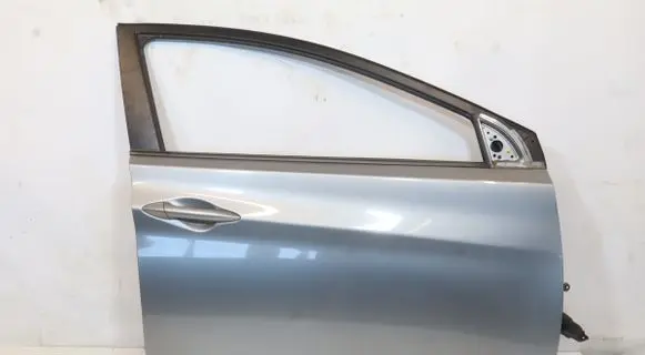 Hyundai Elantra Front door 