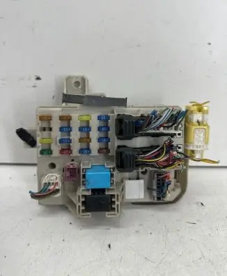 Mazda 6 Fuse module