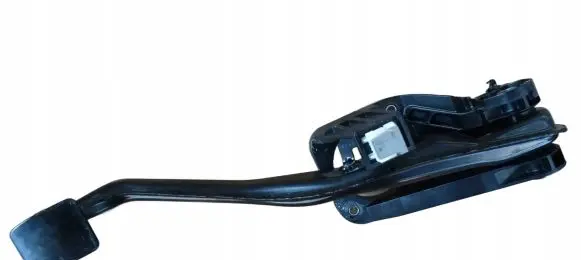 Mercedes-Benz A W176 Brake pedal A2462920208