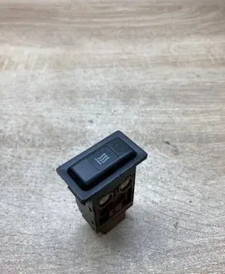 Toyota Avensis T250 Windscreen/window heater switch 153337 153261