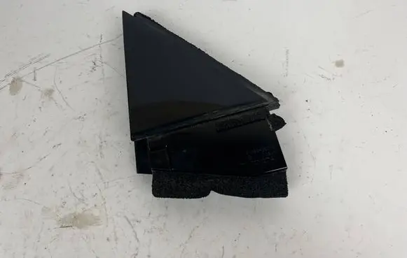 Toyota Mirai Rear door glass trim molding 6748862010