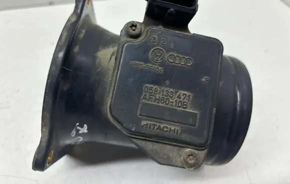 Audi A3 S3 8L Mass air flow meter 058133471