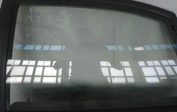 Honda Accord Rear door window glass