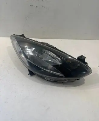 Mazda 2 Headlight/headlamp