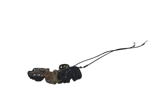 Hyundai Trajet Rear door lock