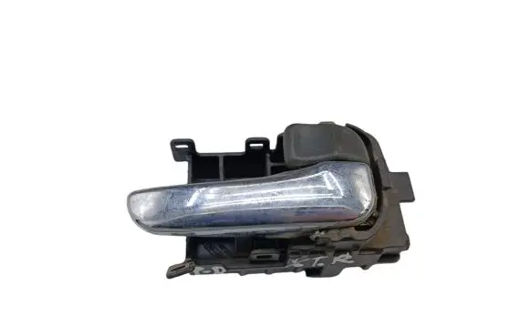 Nissan X-Trail T30 Front door interior handle