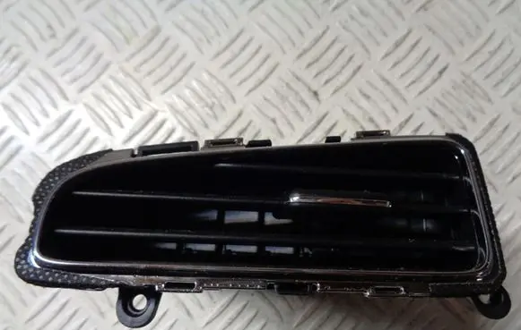 KIA Ceed Dash center air vent grill 97410A2900WK