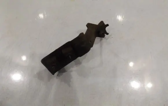 Renault Clio III Holder (bracket) 