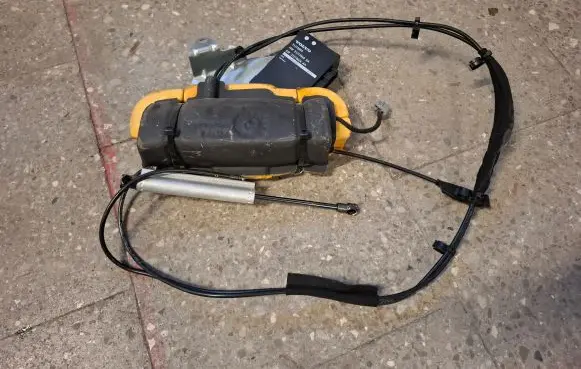 Volvo XC70 Tailgate hydraulic set 30716759 31218393