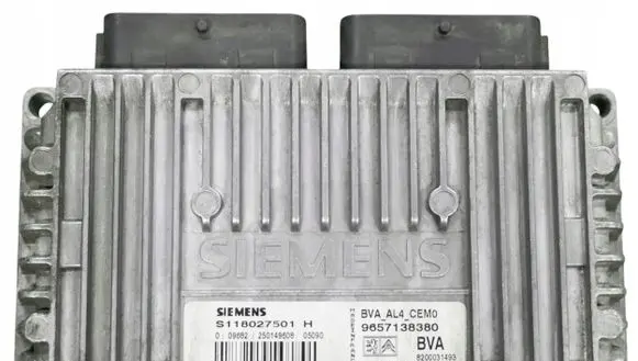 Peugeot 407 Engine control unit/module 9657138380