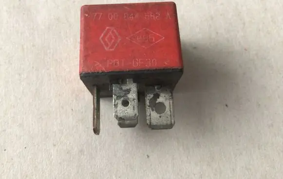 Opel Vivaro Other relay 7700844682A