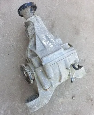 Volkswagen Touareg I Rear differential 30809