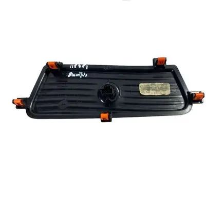 Chrysler Pacifica Panel trim 5VT74TRMAA 68230114AB 5094267