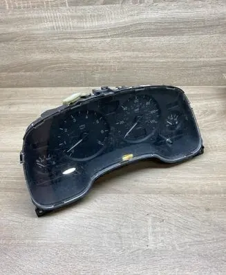 Opel Astra G Speedometer (instrument cluster) 90561455QQ