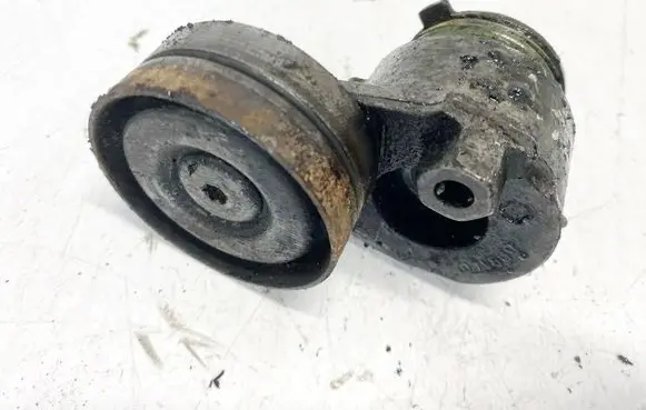 Mitsubishi Space Star Generator/alternator belt tensioner 069140