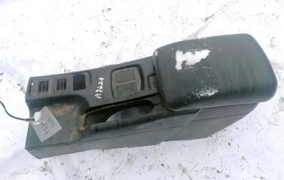 Mitsubishi Carisma Armrest MR116062
