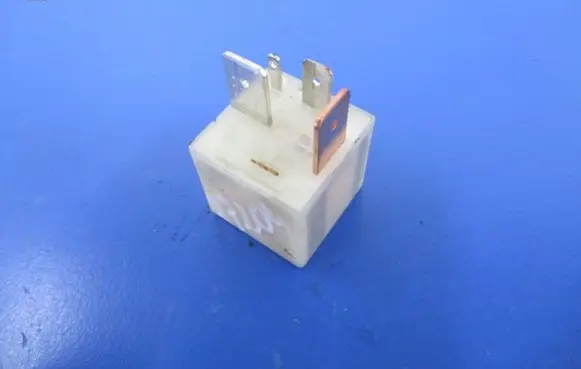 Seat Toledo II (1M) Other relay 357911253