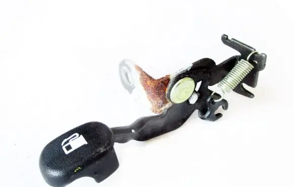 Hyundai ix35 Fuel cap release pull handle 