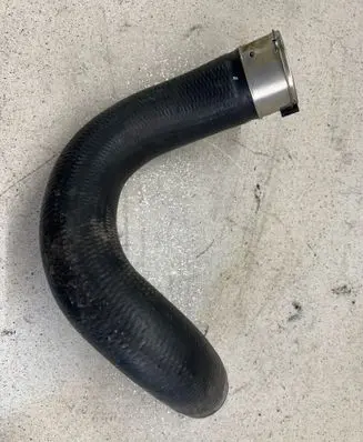 Intercooler hose/pipe