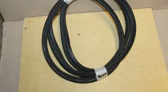BMW 3 E46 Seal rubber (tailgate) 