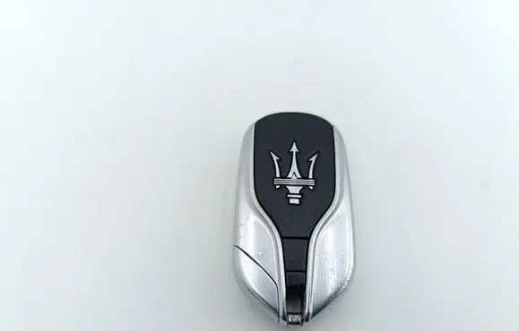 Maserati Ghibli Ignition key/card 