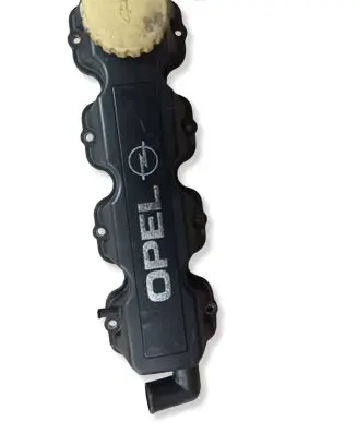 Opel Astra F Rocker cam cover 90411272